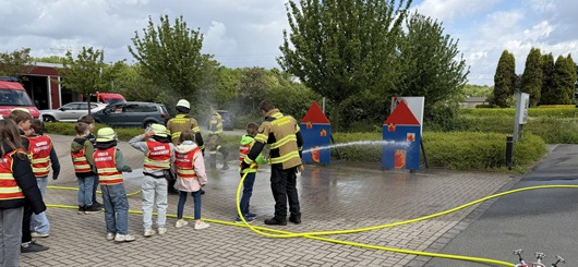 Brandschutztag Astrid Lindgren Schule Voerde-Spellen